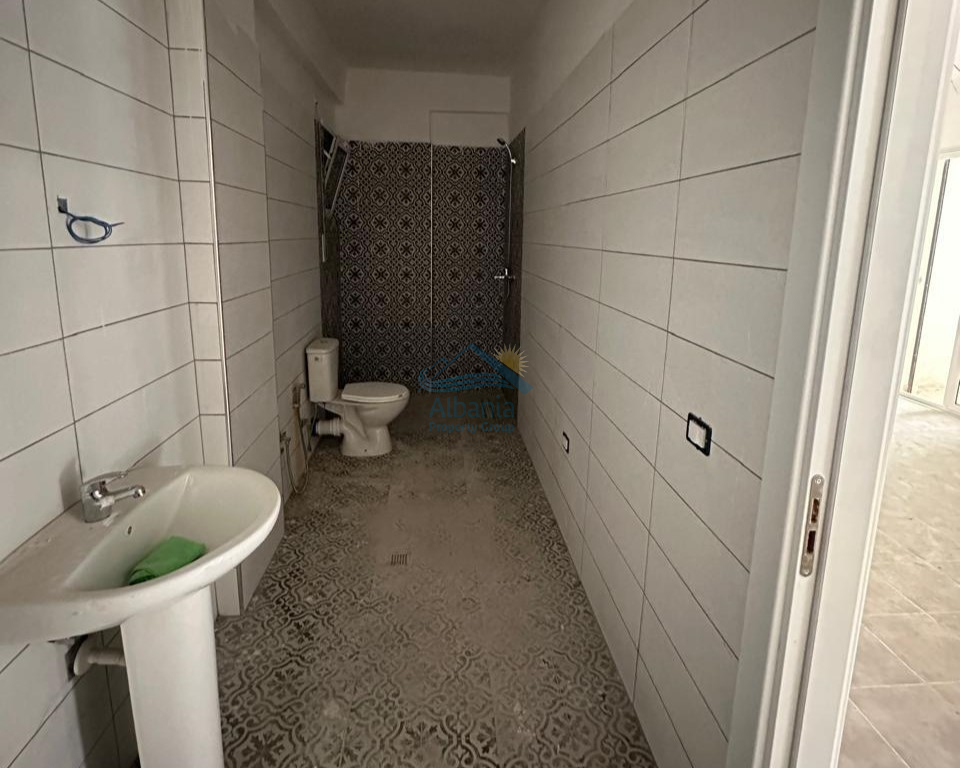 Продаётся недвижимость во Влёре, Албания, в хорошем районе, рядом с пляжем